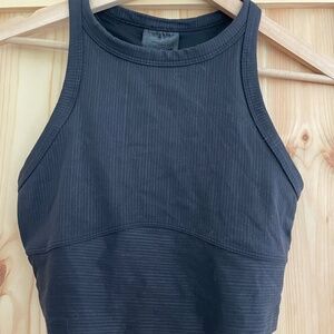 Lululemon High Neck Crop Top Size 6
